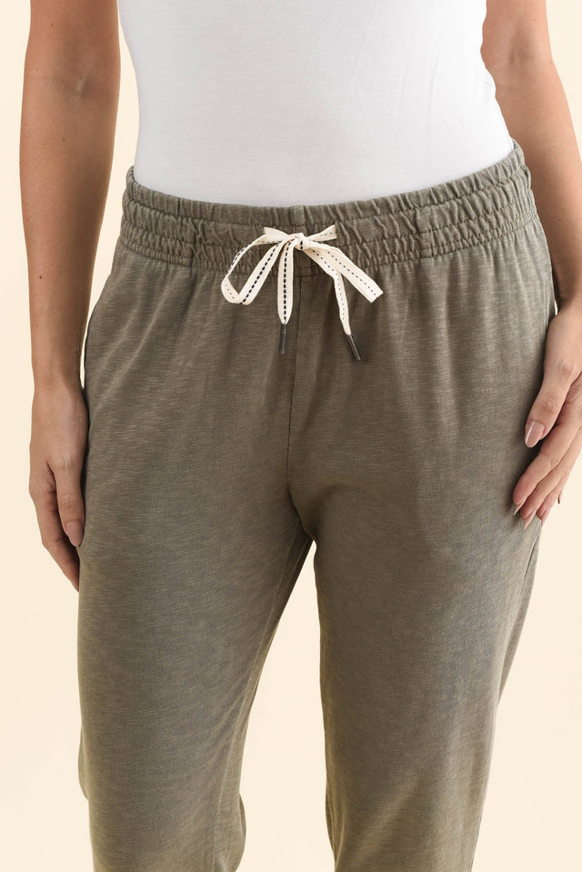 Fundamental Brunch Khaki Cotton Sweatpants,Brunette model,alt text|model:MJ image 6