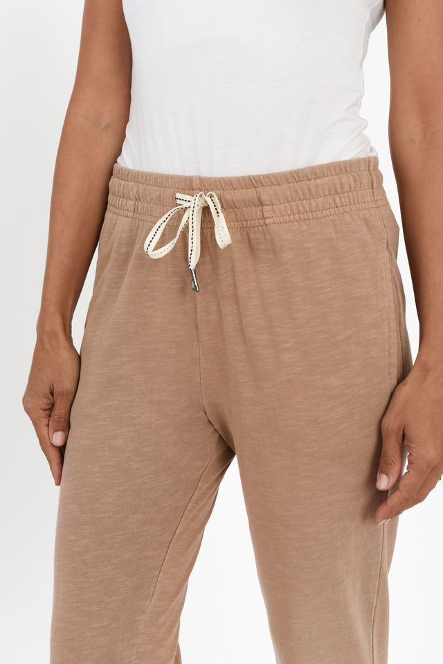 alt text|model:Cara image 6