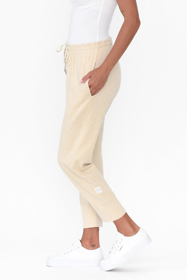Fundamental Brunch Natural Cotton Sweatpants,Brunette model,alt text|model:Brontie image 4