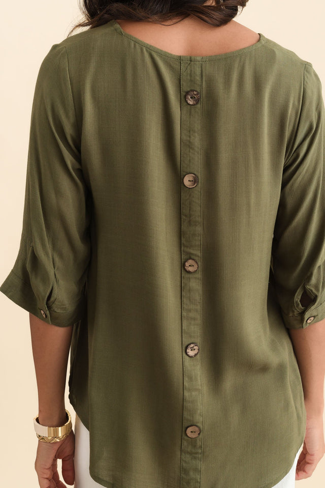 Gomez Khaki Button Top,Brunette model,alt text|model:Brontie image 7