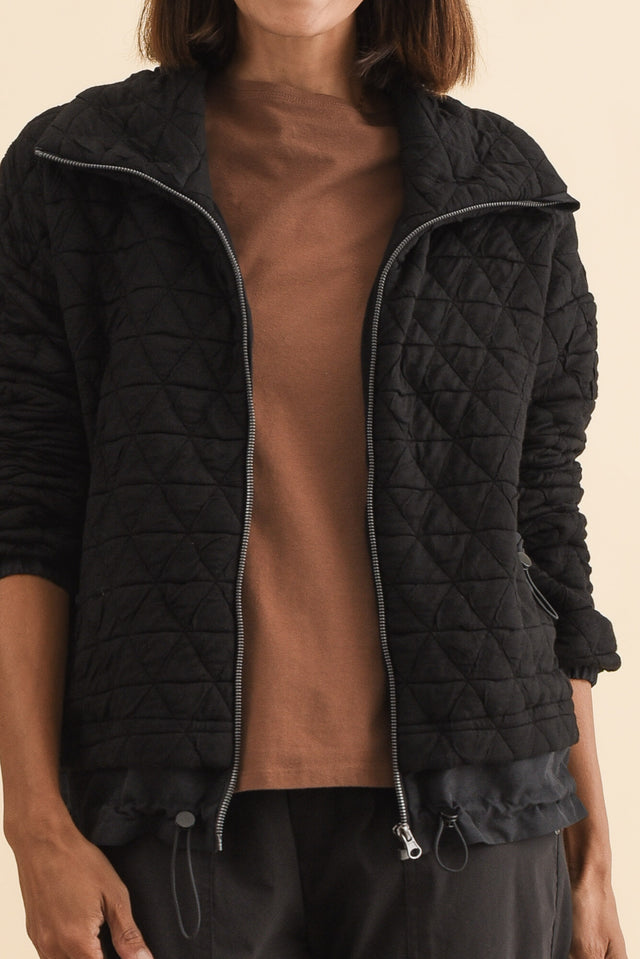 Grace Black Bamboo Silk Quilted Jacket,Brunette model,alt text|model:Cara image 6