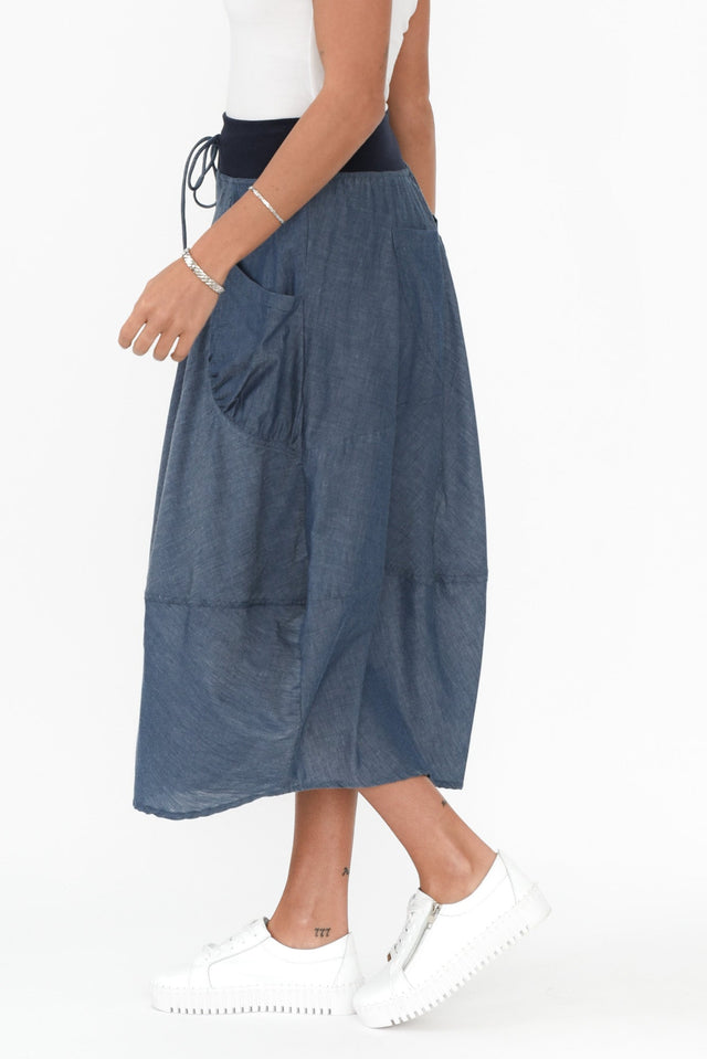 alt text|model:Brontie image 5