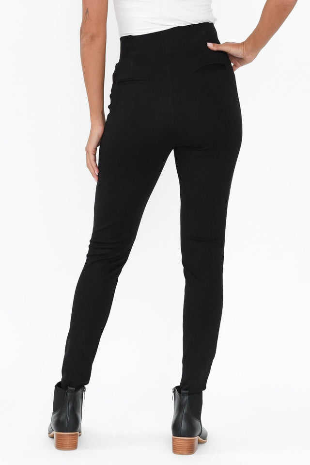 alt text|model:Brontie image 5