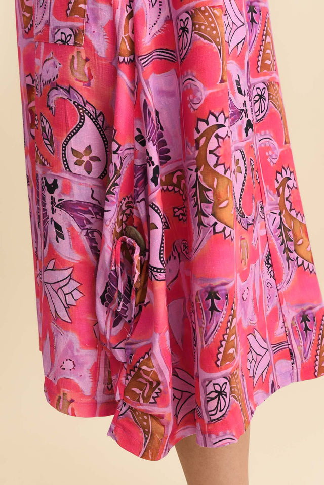 Hailee Pink Paisley Linen Cotton Dress,Brunette model,alt text|model:MJ image 6