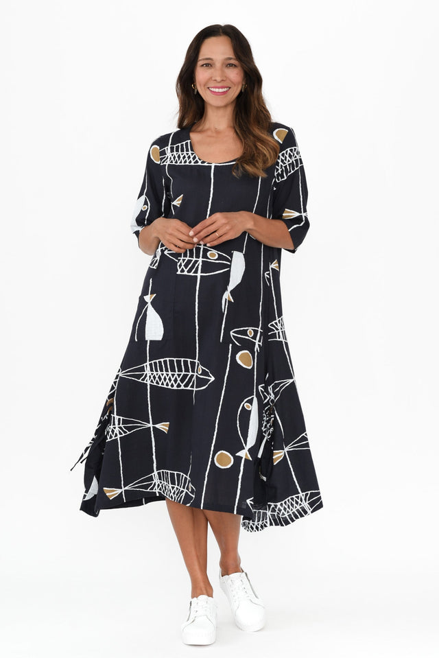 alt text|model:Cara image 3