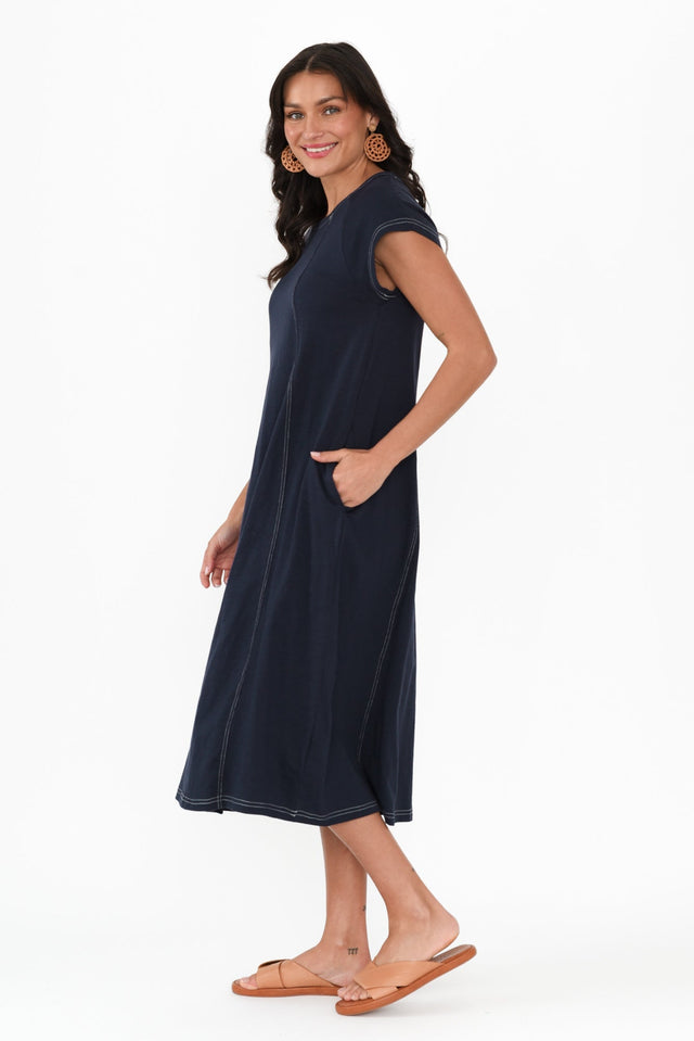 alt text|model:Brontie image 4