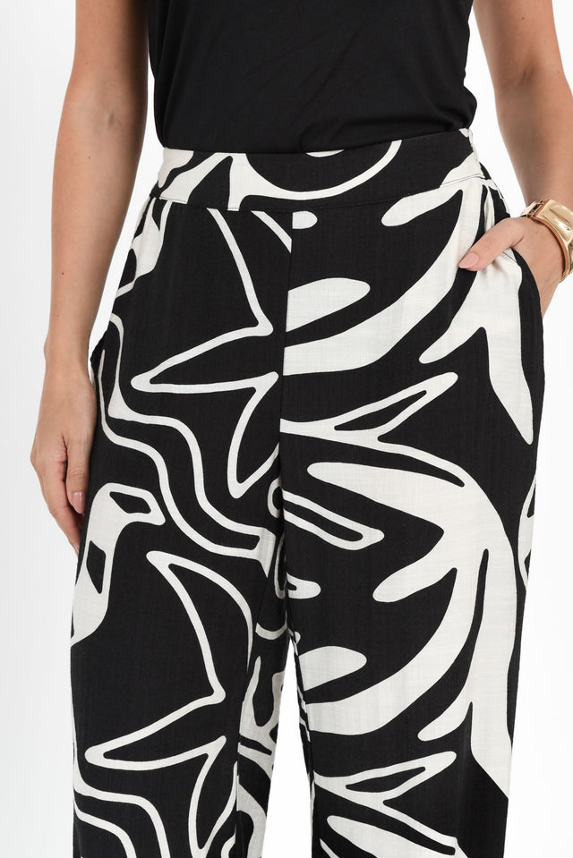 alt text|model:MJ image 7