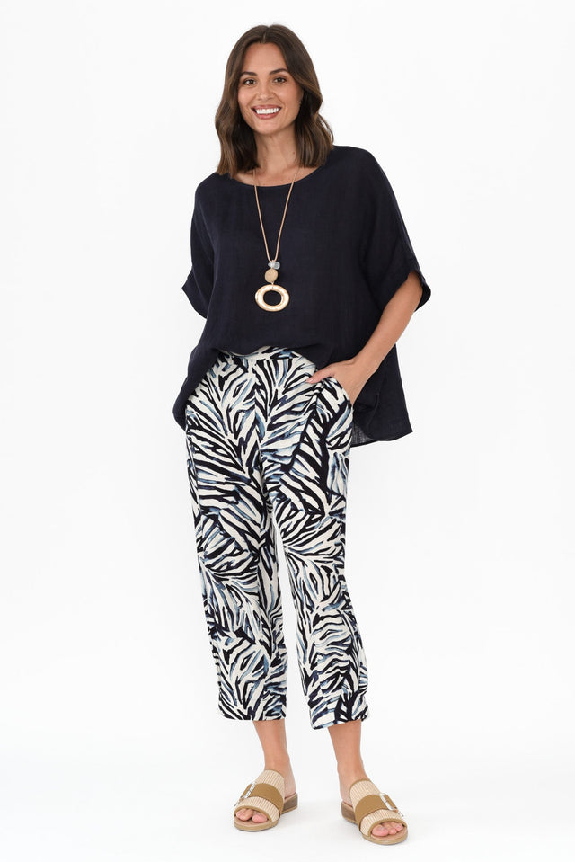 alt text|model:MJ image 7