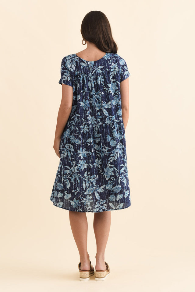 alt text|model:MJ image 5