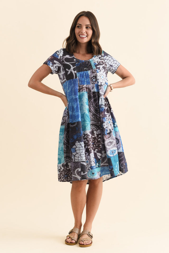 alt text|model:MJ image 7