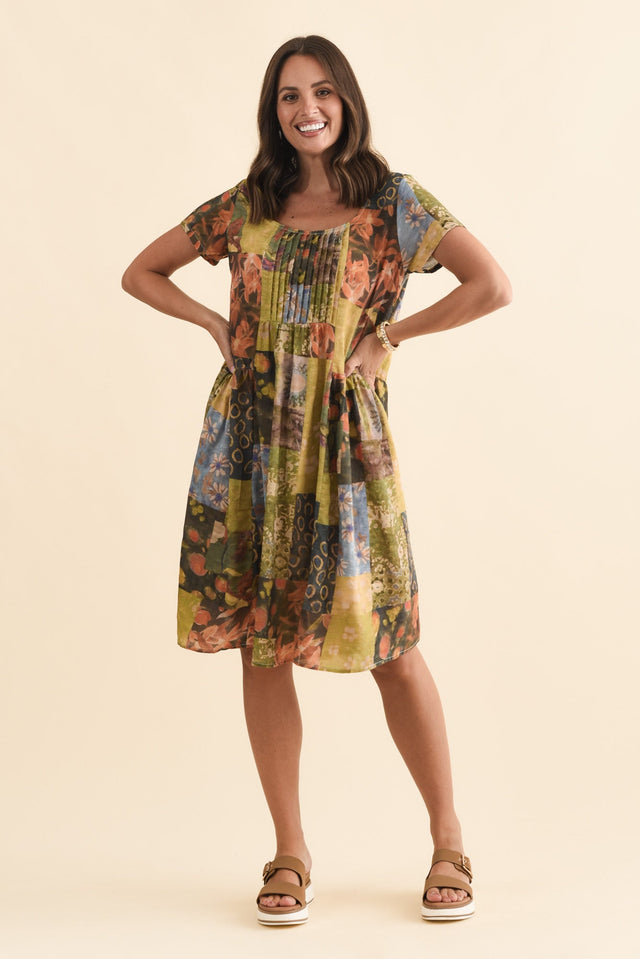 Hanoi Green Mosaic Cotton Blend Dress,Brunette model,alt text|model:MJ image 7