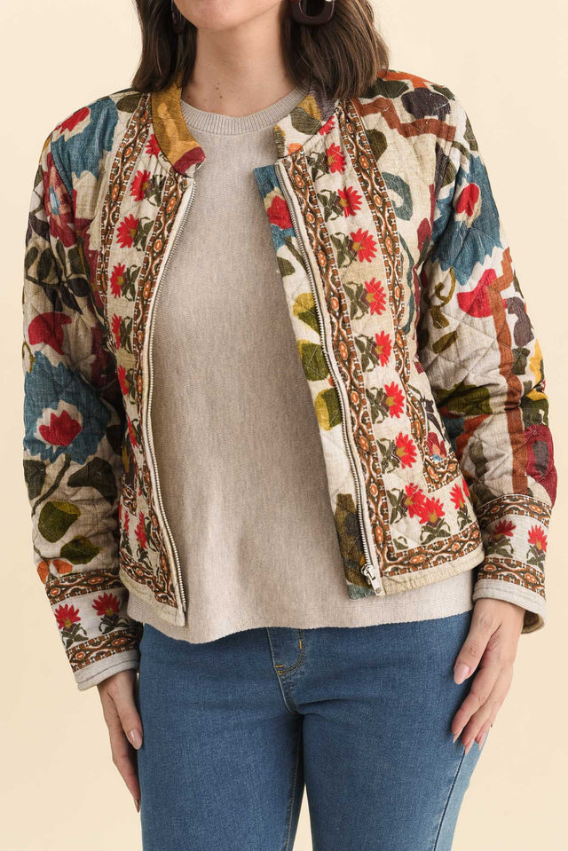 Harmony Taupe Abstract Quilted Cotton Jacket,Brunette model,alt text|model:MJ image 6