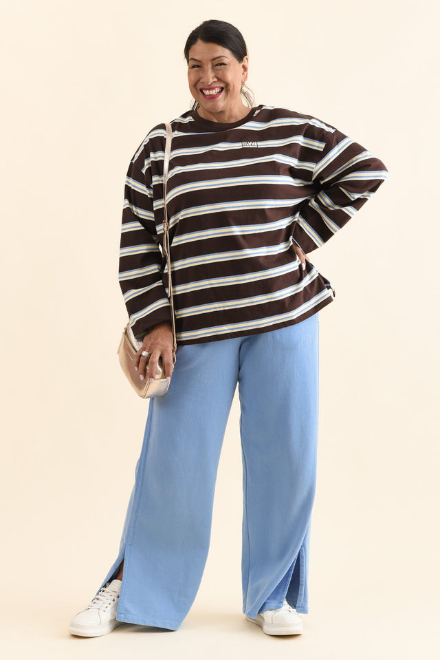 Classic Blue Cotton Split Sweatpants,Full Body,Brunette model,alt text|model:Pilita image 8