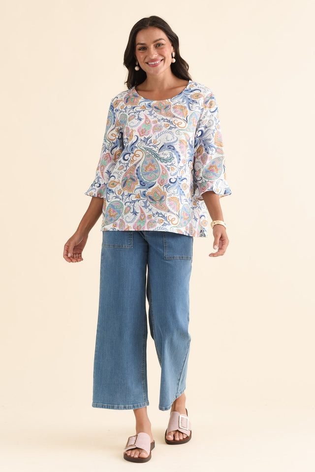 Hartley Blue Paisley Linen Blend Top,Full Body,Brunette model,alt text|model:Brontie image 2