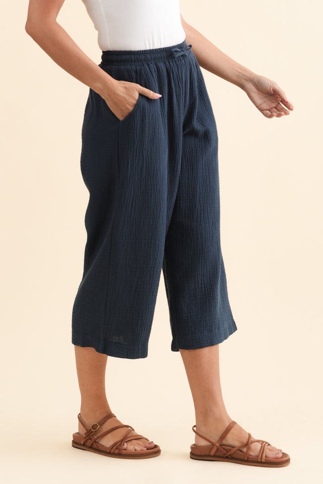 alt text|model:MJ image 4