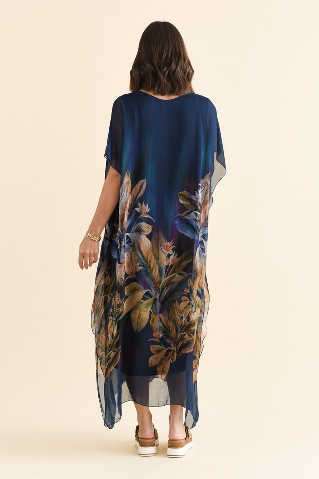 alt text|model:MJ image 5