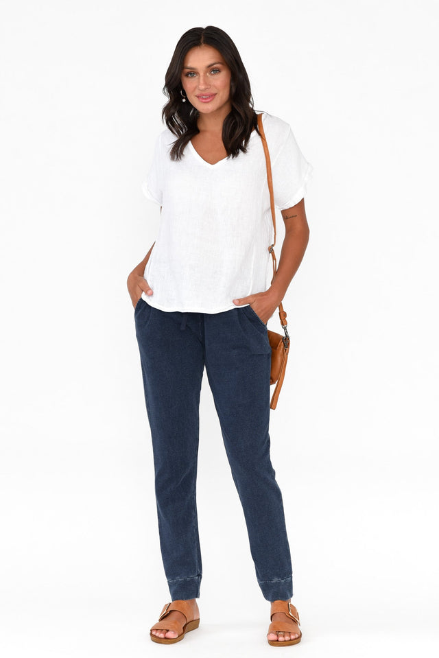 alt text|model:Brontie image 2