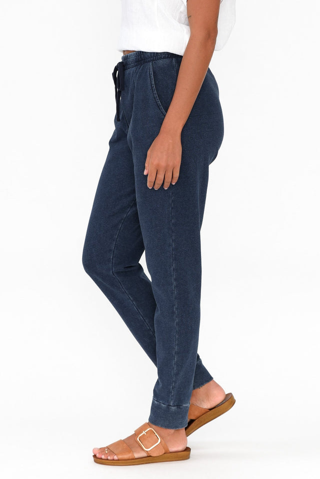 alt text|model:Brontie image 3