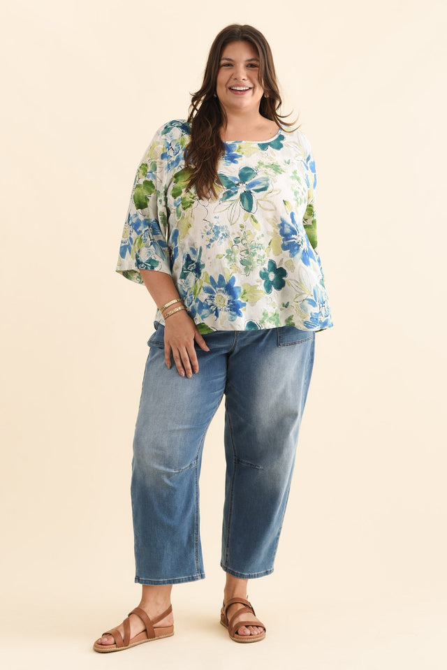 alt text|model:Gabby image 10