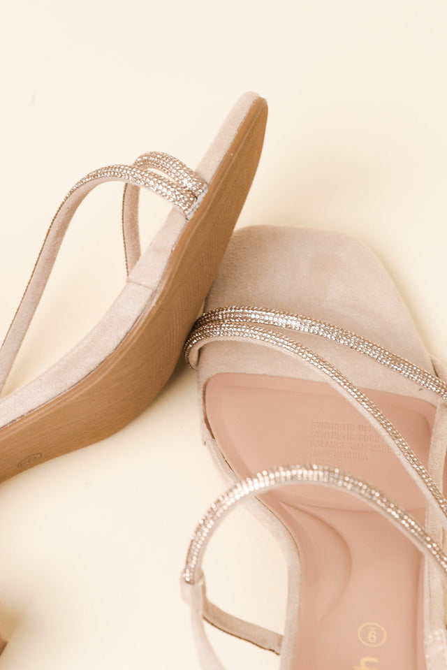 Hoopla Natural Diamante Heel image 3