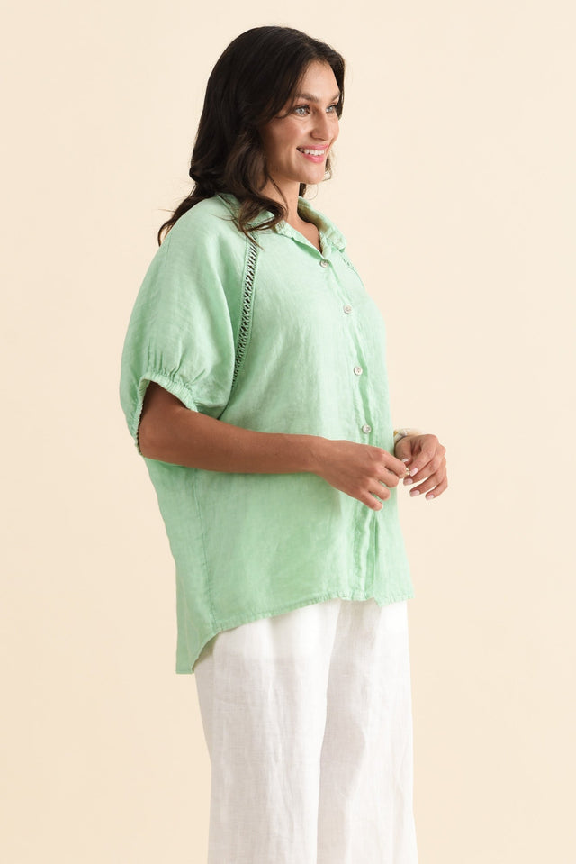Huntley Aqua Linen Collared Shirt,Brunette model,alt text|model:Brontie image 5