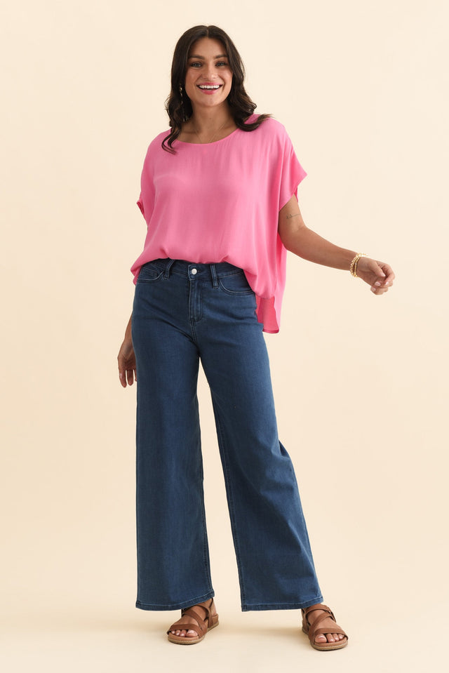 Imogen Blue Straight Leg Jeans,Brunette model,alt text|model:Brontie image 8