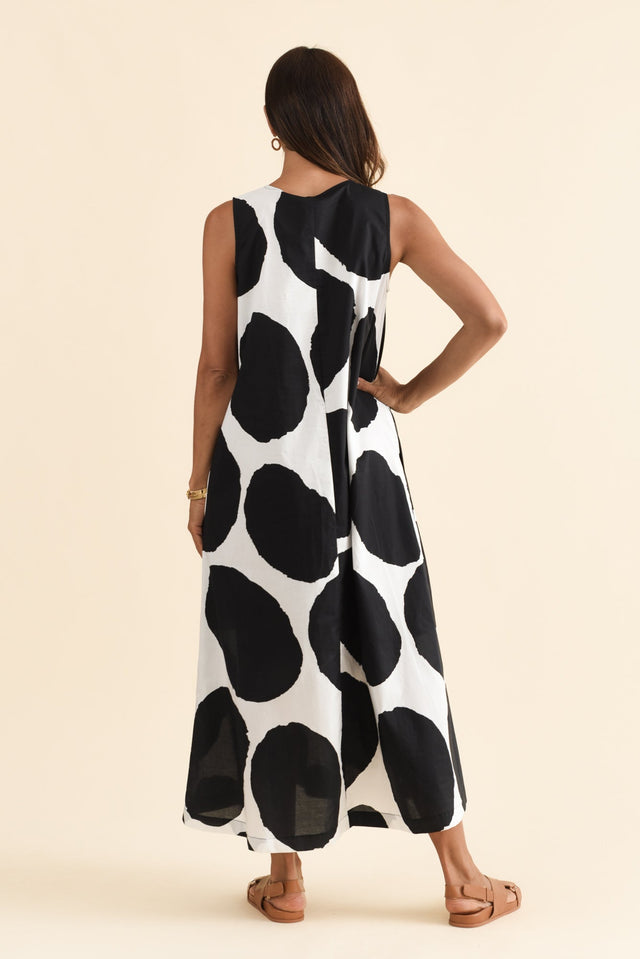 alt text|model:Cara image 6