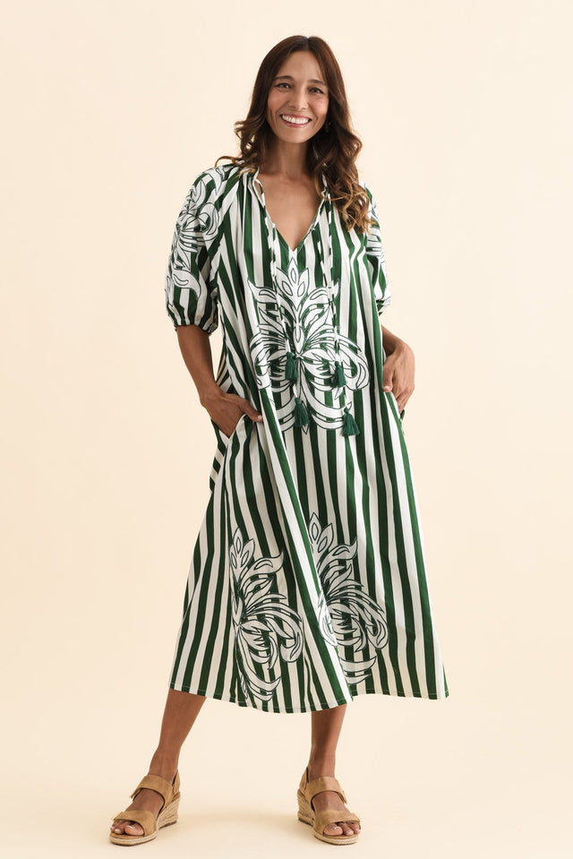 alt text|model:Cara image 6