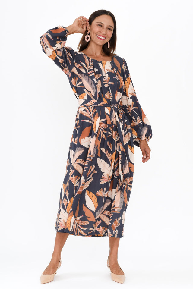 alt text|model:Cara image 7