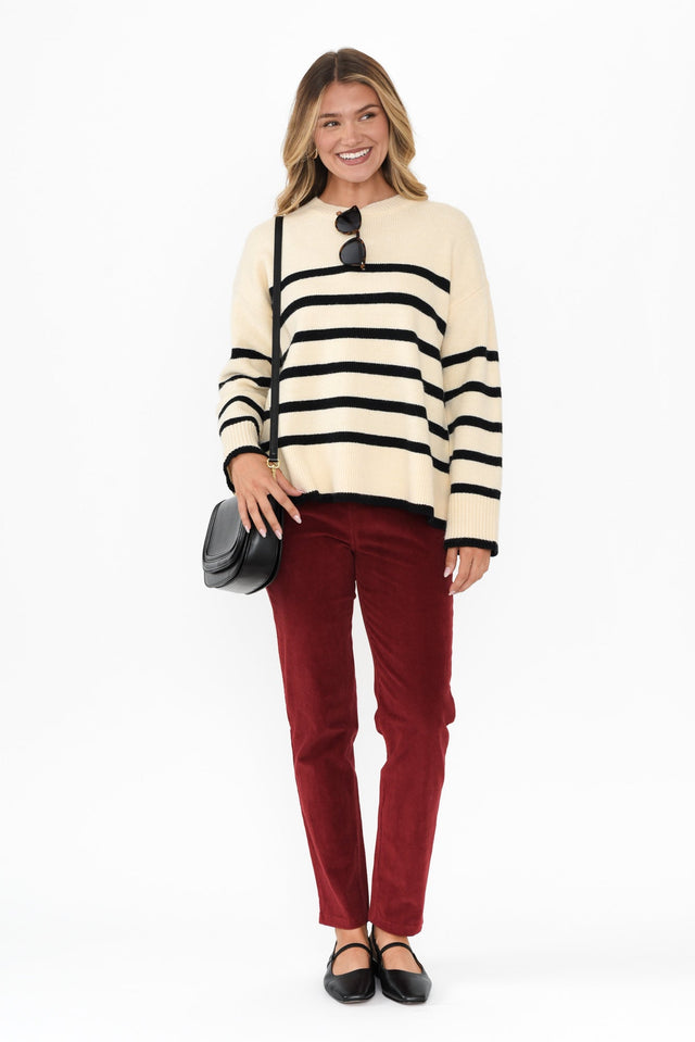 alt text|model:Mollie image 3