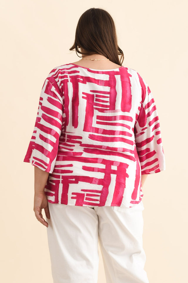 Janelle Pink Geo V Neck Top,Brunette model,alt text|model:Gabby image 11