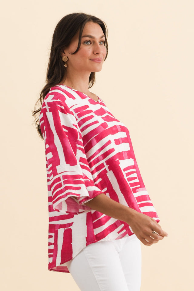 Janelle Pink Geo V Neck Top,Brunette model,alt text|model:Brontie image 4