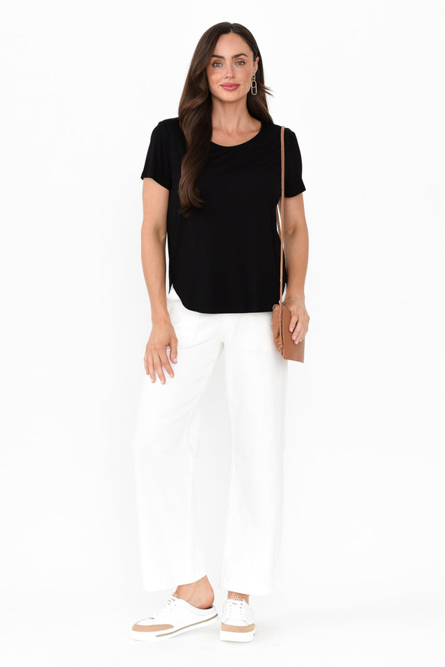 alt text|model:Elouise image 4