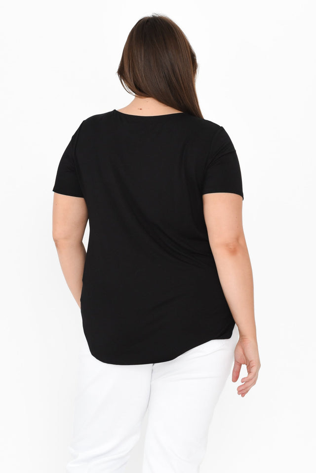 Janis Black Bamboo Tee,Brunette model,alt text|model:Gabby image 10