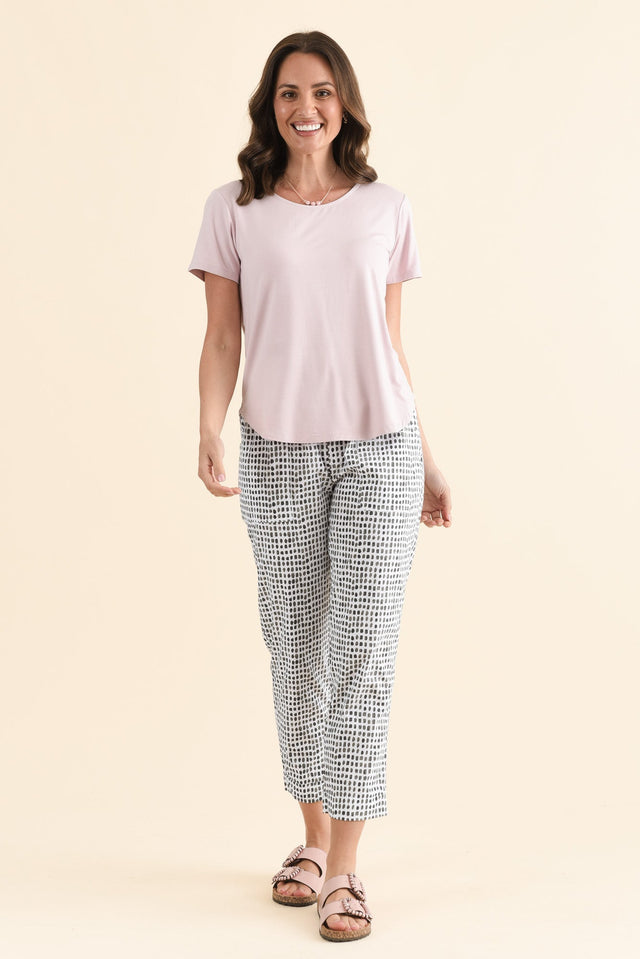 Janis Lavender Bamboo Tee,Full Body,Brunette model,alt text|model:MJ image 6