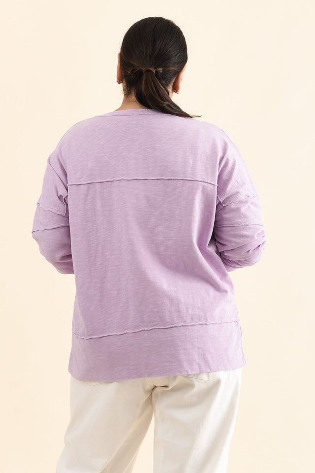 Jayne Lilac Cotton Throw On Top,Back,Brunette model,alt text|model:Pilita image 4