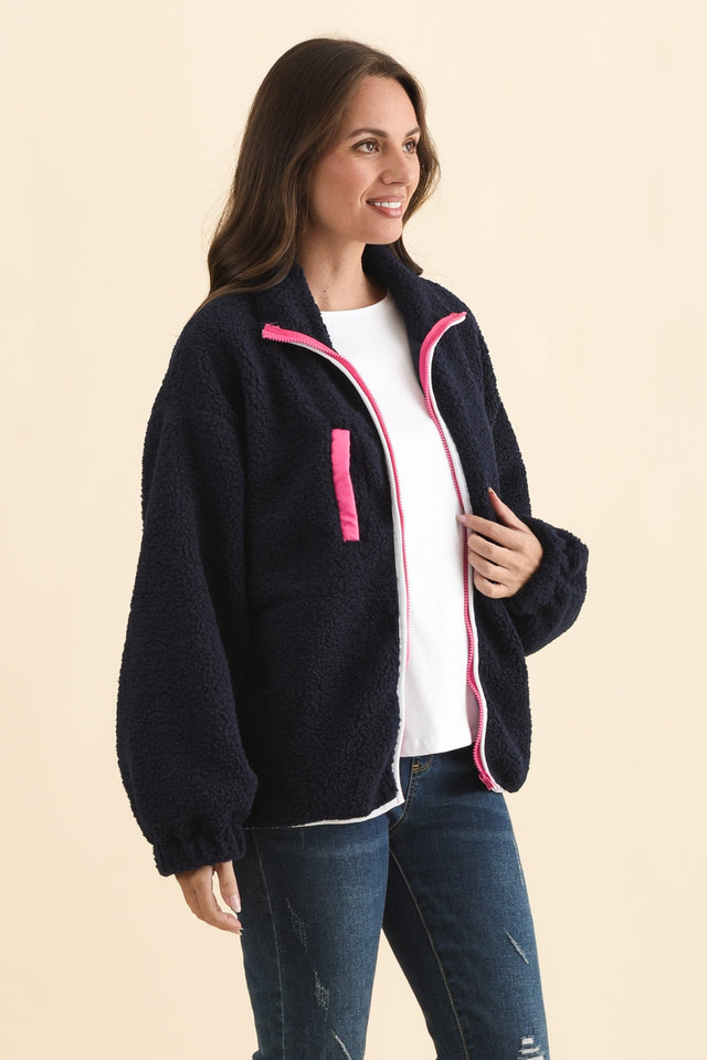 Jayne Navy Contrast Fleece Jacket,Brunette model,alt text|model:MJ image 4