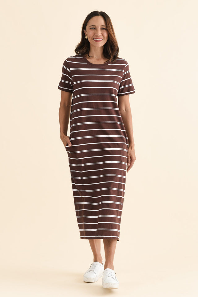 Jessa Chocolate Stripe Cotton Pocket Dress,Full Body,Brunette model,alt text|model:Cara image 6