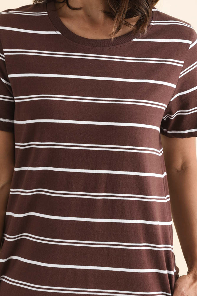 Jessa Chocolate Stripe Cotton Pocket Dress,Detail,Brunette model,alt text|model:Cara image 5