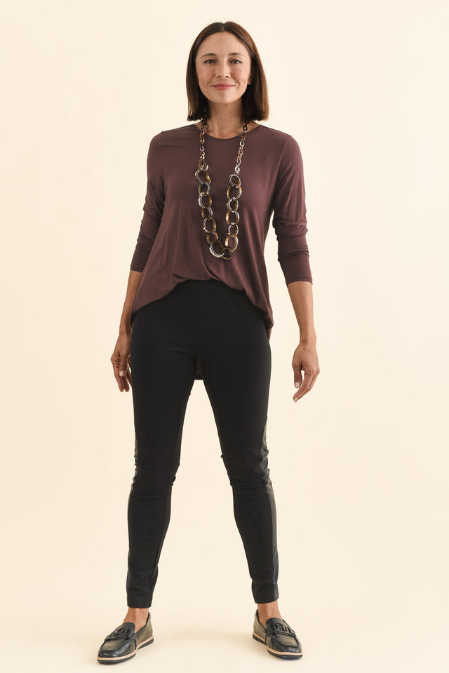 Jesse Black Trim Stretch Leggings,Brunette model,alt text|model:Cara image 3