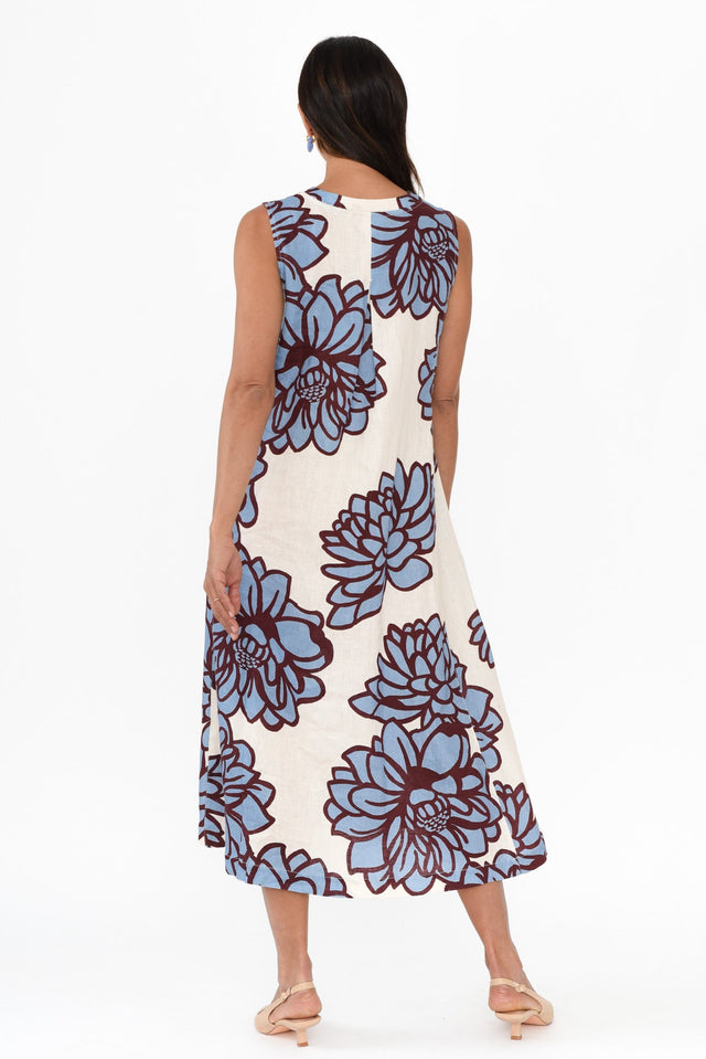 alt text|model:Cara image 5