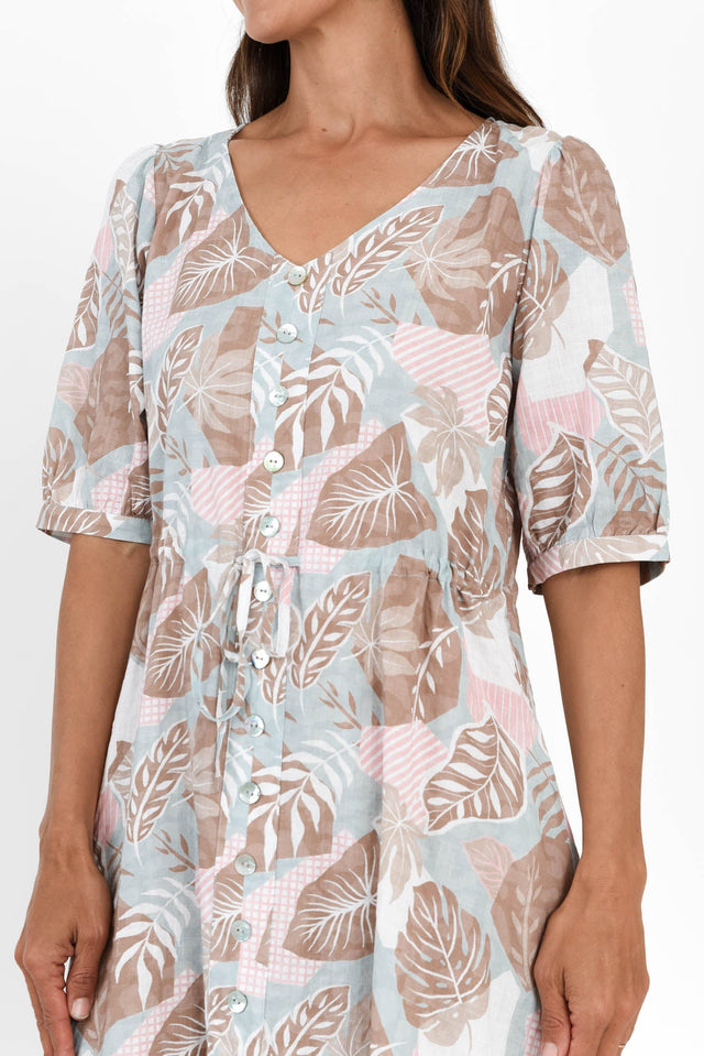 alt text|model:Cara image 6