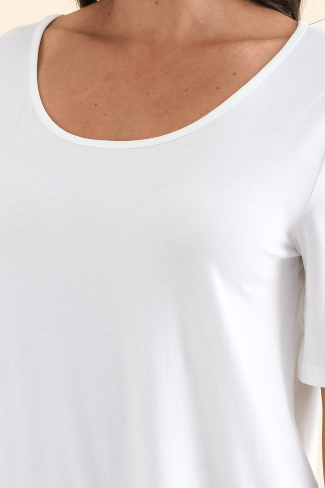 Josephine White Scoop Neck Tee,Detail,Brunette model,alt text|model:Brontie image 5