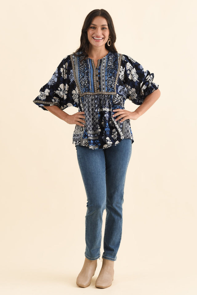 Jura Blue Motif Frill Sleeve Top,Brunette model,alt text|model:Brontie image 7