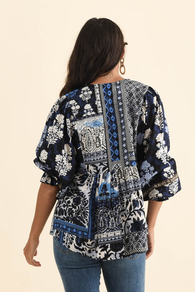 Jura Blue Motif Frill Sleeve Top,Brunette model,alt text|model:Brontie image 5