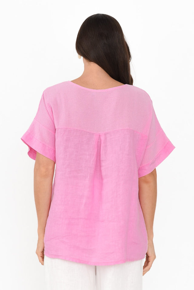 Kaya Pink Linen Top,Brunette model,alt text|model:Elouise image 5