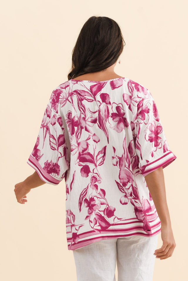 Kendria Pink Floral Batwing Top,Brunette model,alt text|model:Brontie image 6