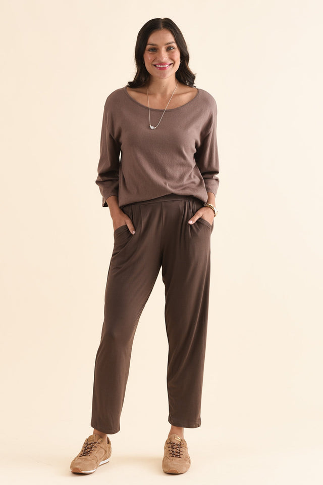 Kennedy Chocolate Stretch Pocket Pants,Full Body,Brunette model,alt text|model:Brontie