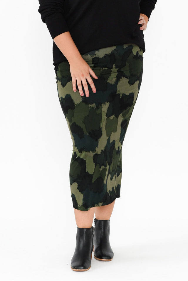 plus-size,curve-bottoms,plus-size-skirts,plus-size-winter-clothing,alt text|model:Gabby image 9