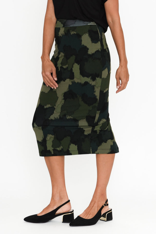 alt text|model:Cara image 6